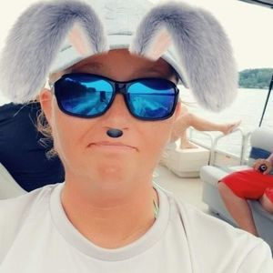 Meet your Posher, Kim